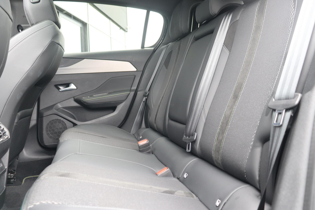 Peugeot 308 (HZV94R) met abonnement