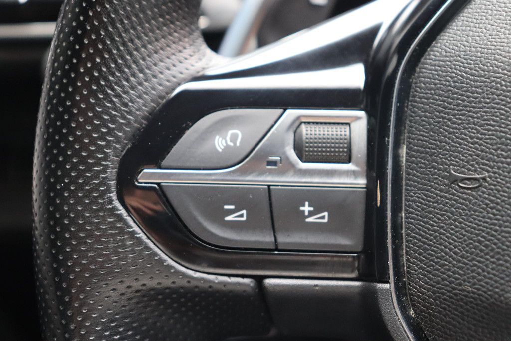 Peugeot 3008 (JBB33S) met abonnement