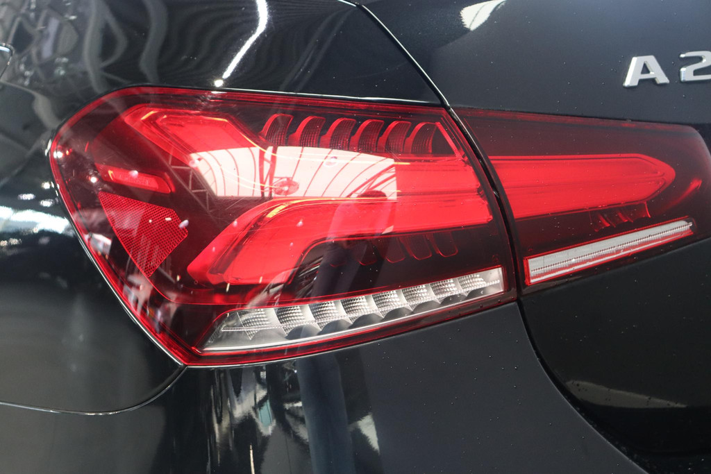 Mercedes-Benz A-Klasse (J899FL) met abonnement