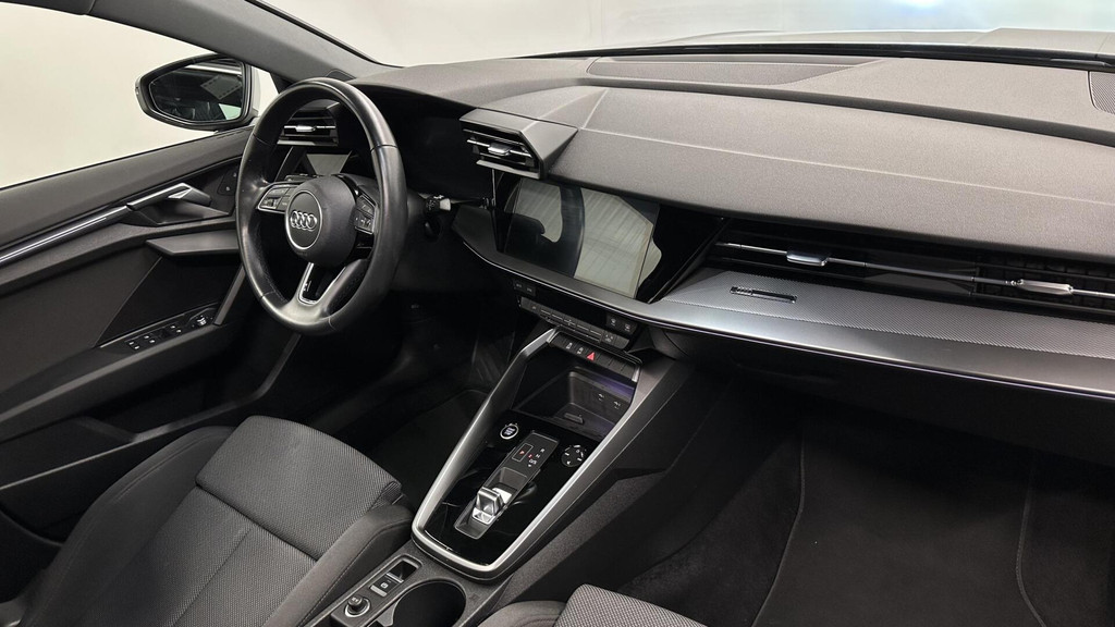 Audi A3 (L523NB) met abonnement