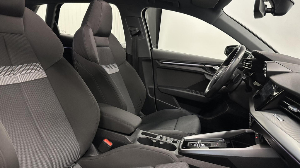 Audi A3 (L523NB) met abonnement