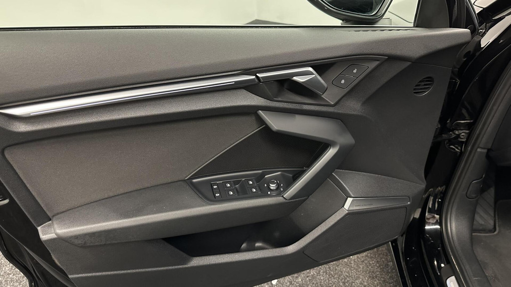 Audi A3 (L523NB) met abonnement