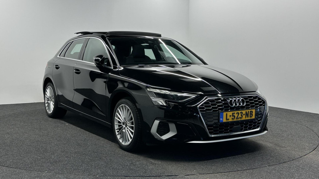 Audi A3 (L523NB) met abonnement