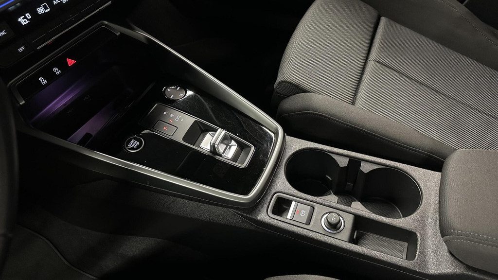 Audi A3 (L523NB) met abonnement