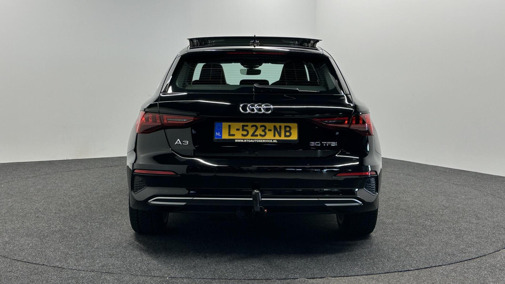 Audi A3 (L523NB) met abonnement
