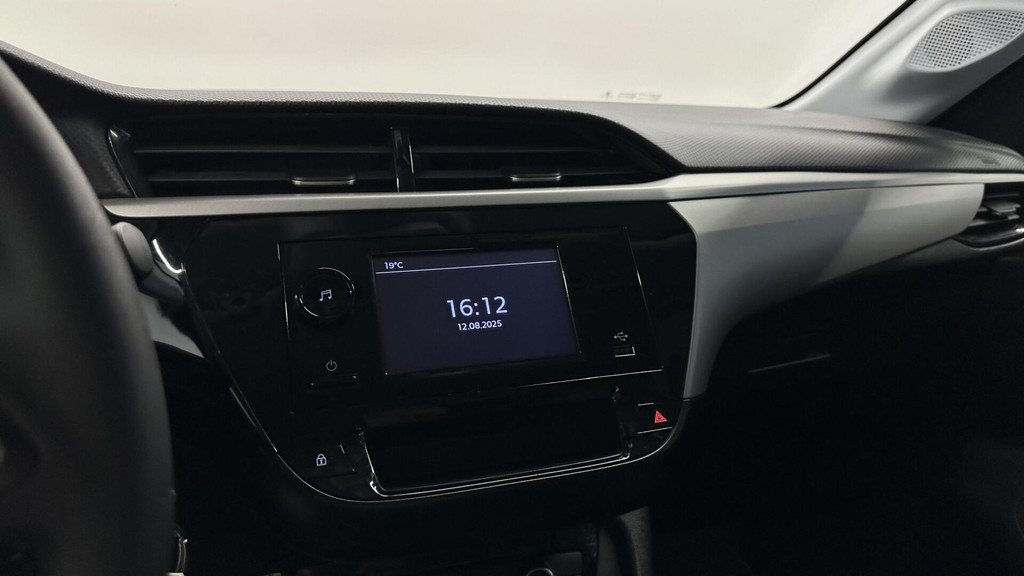 Opel Corsa (J815DB) met abonnement