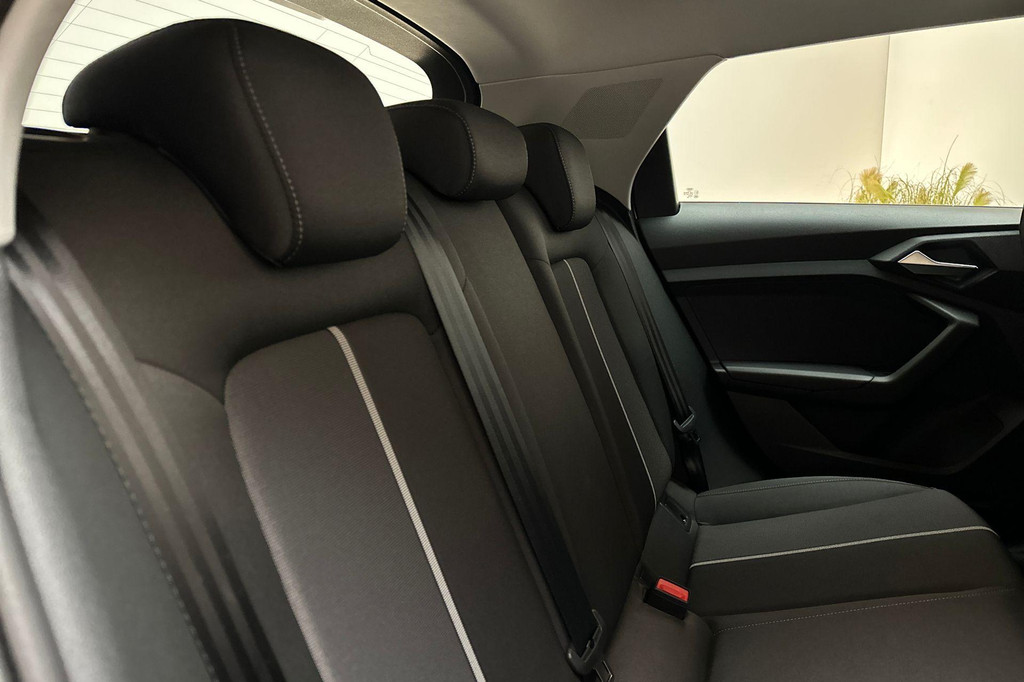 Audi A1 (P664XX) met abonnement