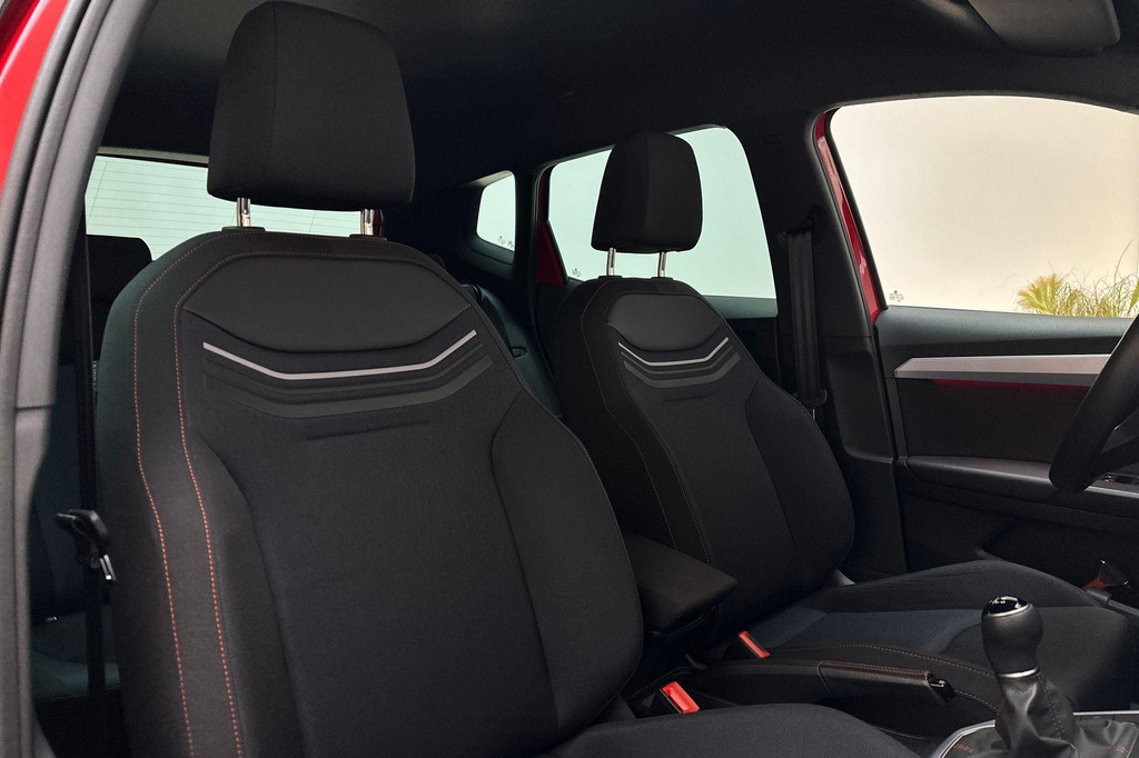 Seat Arona (N138VF) met abonnement