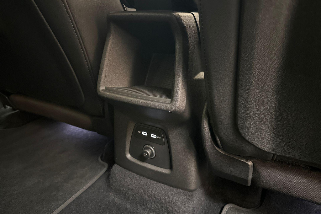 Audi Q4 e-tron (R444ZK) met abonnement