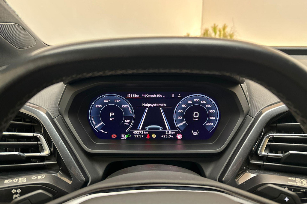 Audi Q4 e-tron (R444ZK) met abonnement