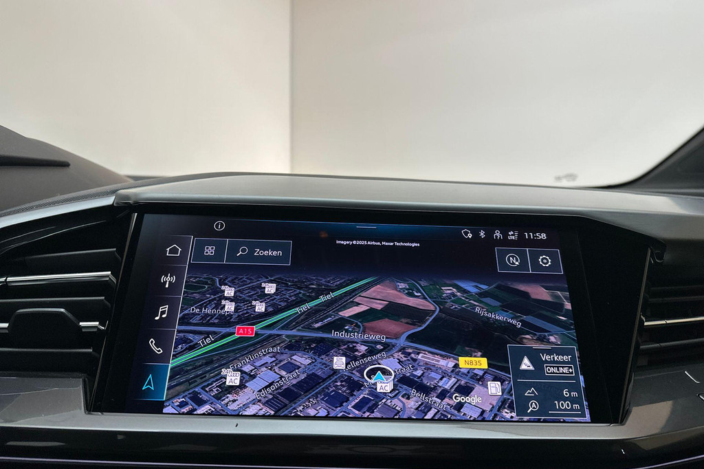 Audi Q4 e-tron (R444ZK) met abonnement