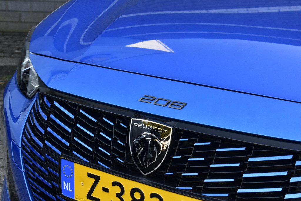 Peugeot e-208 (Z383RJ) met abonnement