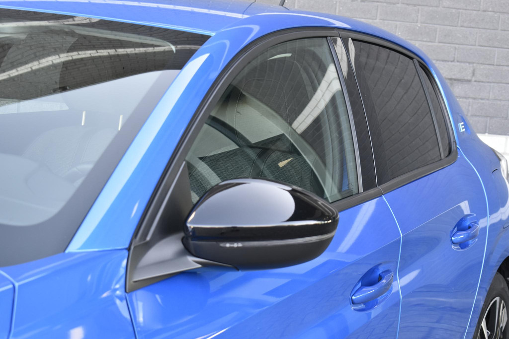 Peugeot e-208 (Z383RJ) met abonnement