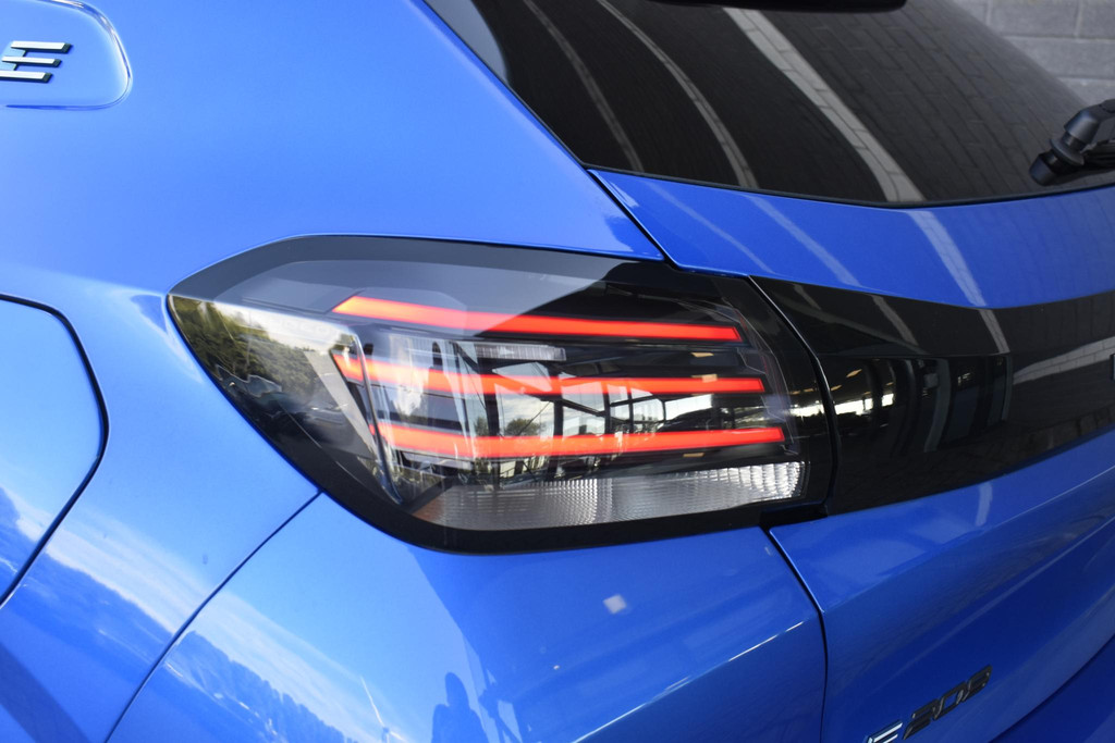 Peugeot e-208 (Z383RJ) met abonnement