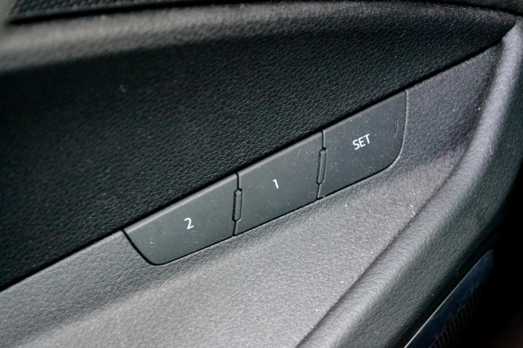 Audi e-tron (K809TH) met abonnement