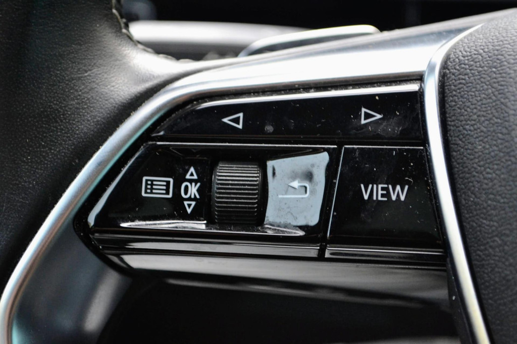 Audi e-tron (K809TH) met abonnement