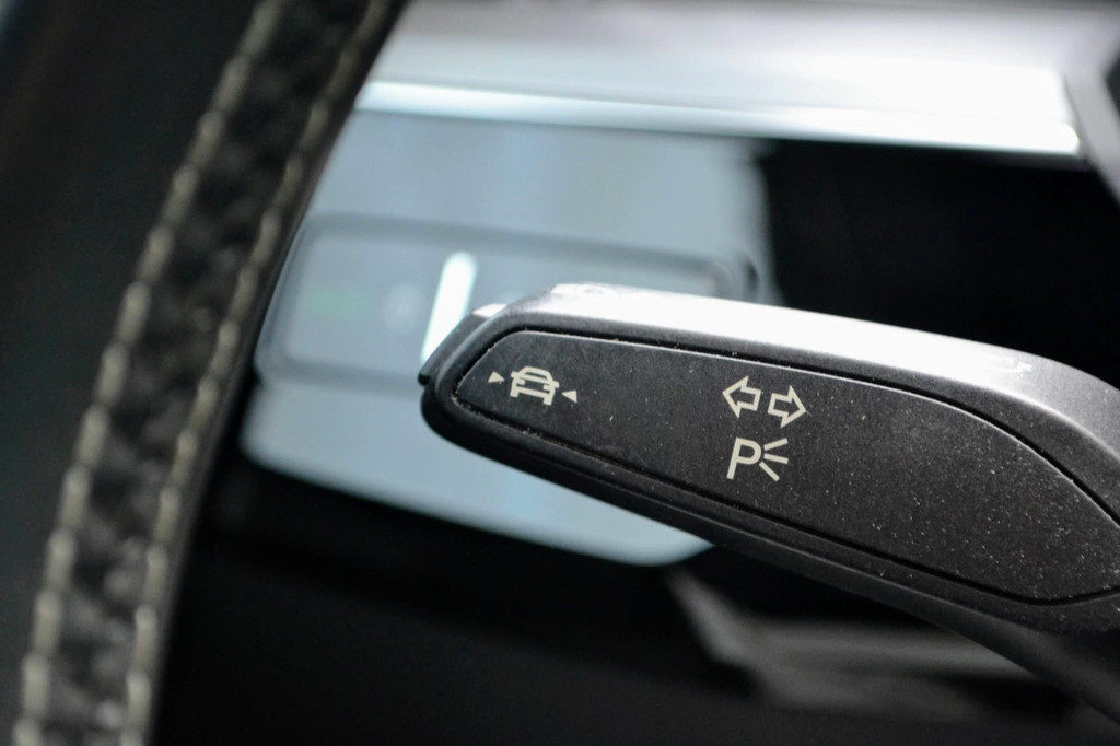 Audi e-tron (K809TH) met abonnement