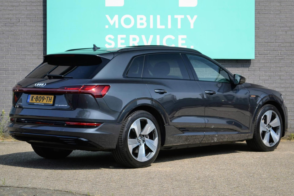 Audi e-tron (K809TH) met abonnement