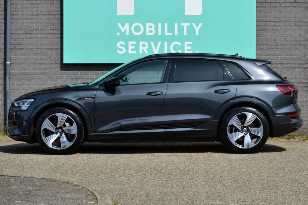 Audi e-tron (K809TH) met abonnement