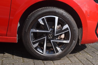 Opel Corsa (HRP42K) met abonnement