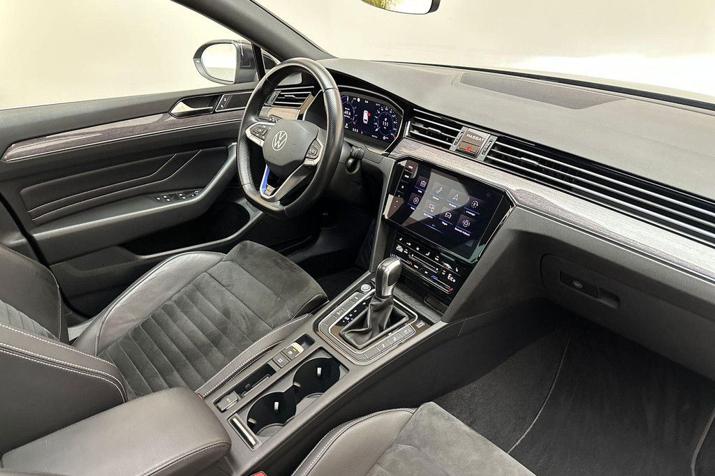 Volkswagen Passat (HZV73R) met abonnement