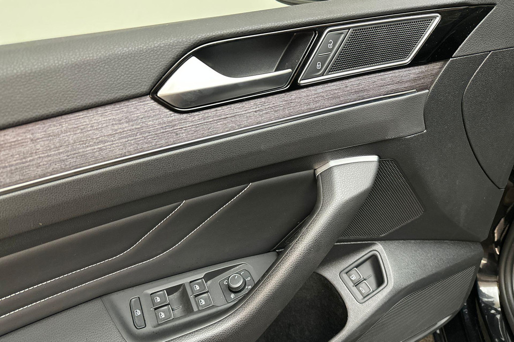 Volkswagen Passat (HZV73R) met abonnement