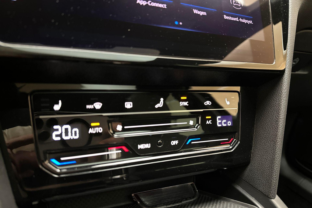 Volkswagen Passat (HZV73R) met abonnement