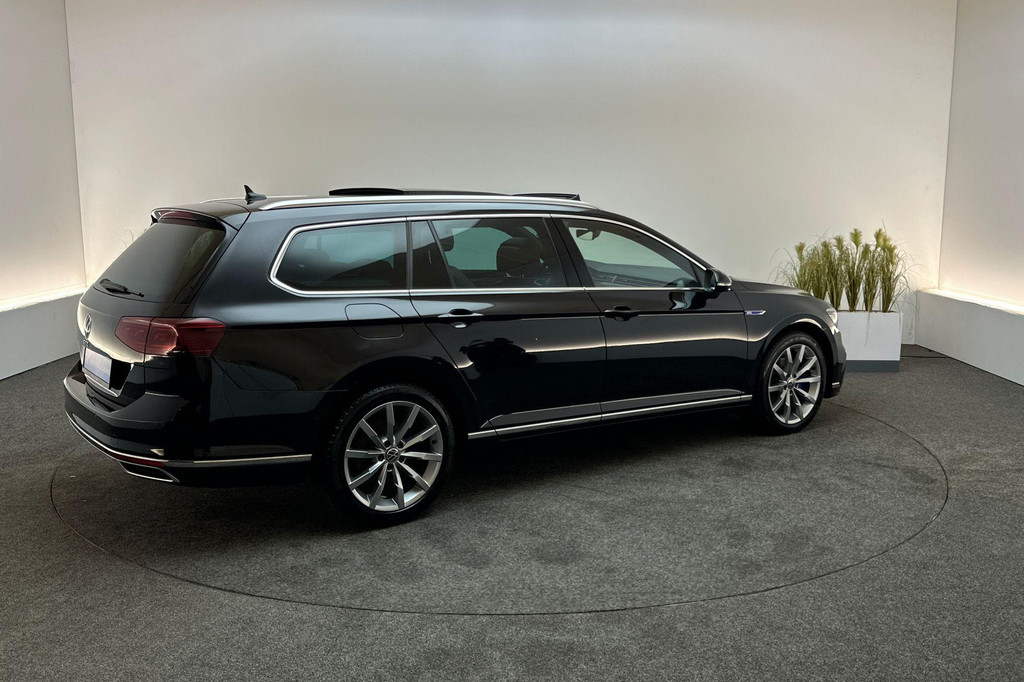 Volkswagen Passat (HZV73R) met abonnement