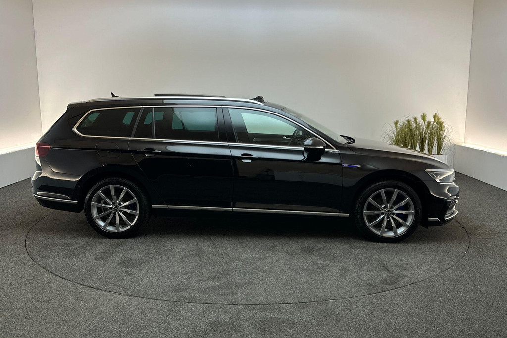 Volkswagen Passat (HZV73R) met abonnement