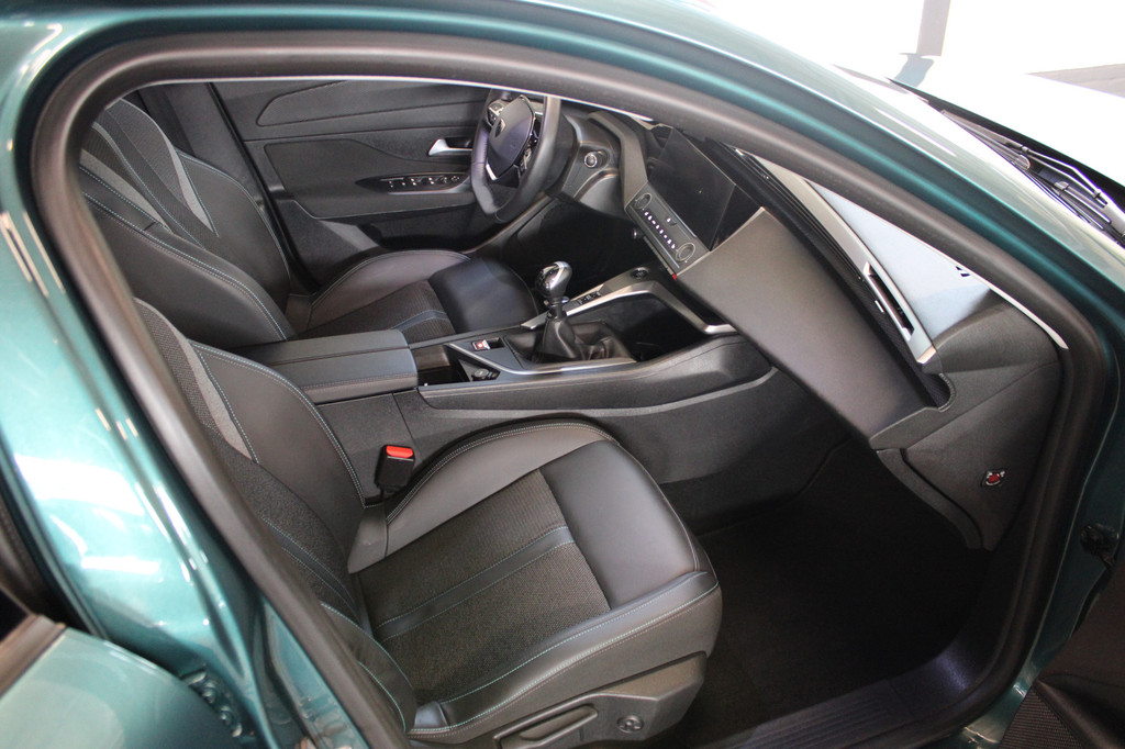 Peugeot 308 (Z394PK) met abonnement