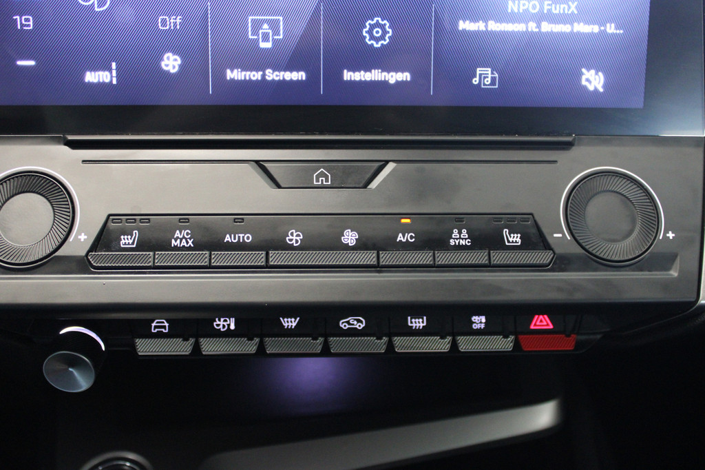 Peugeot 308 (Z394PK) met abonnement