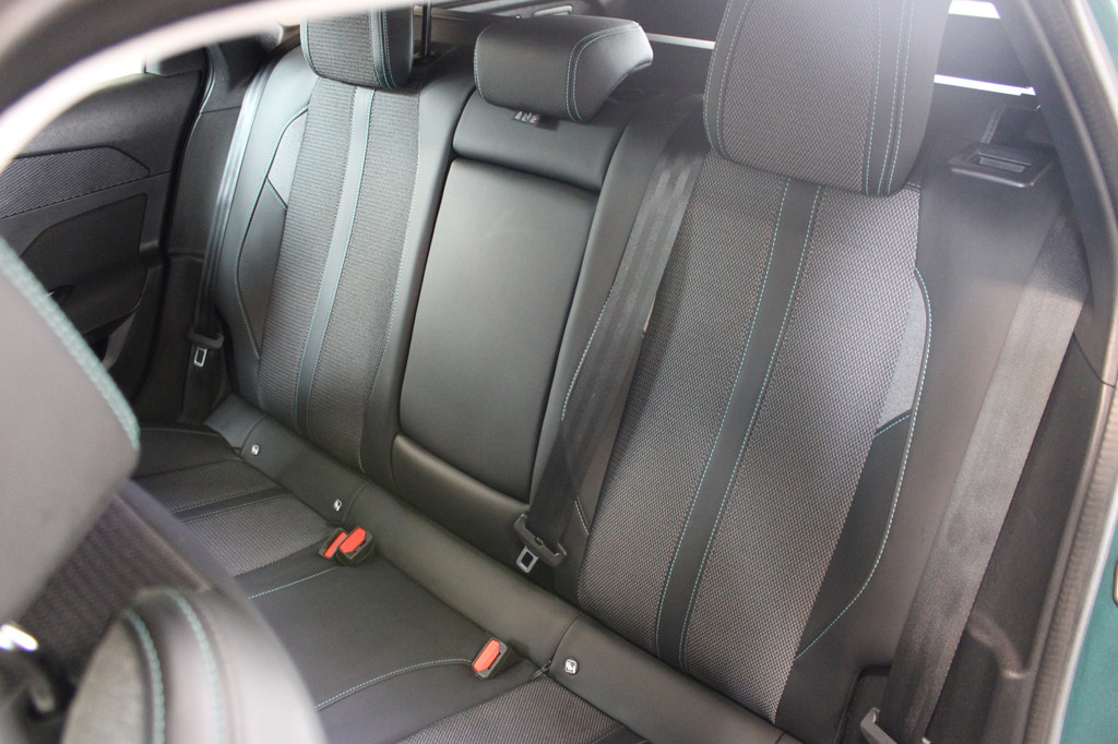 Peugeot 308 (Z394PK) met abonnement