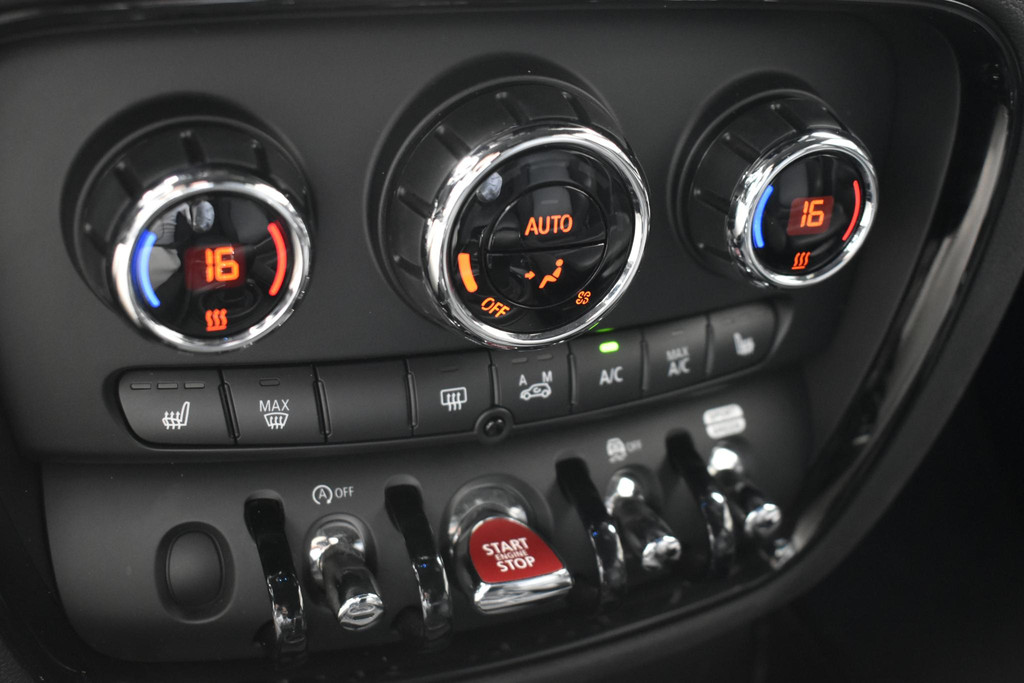 MINI Clubman (S917HZ) met abonnement