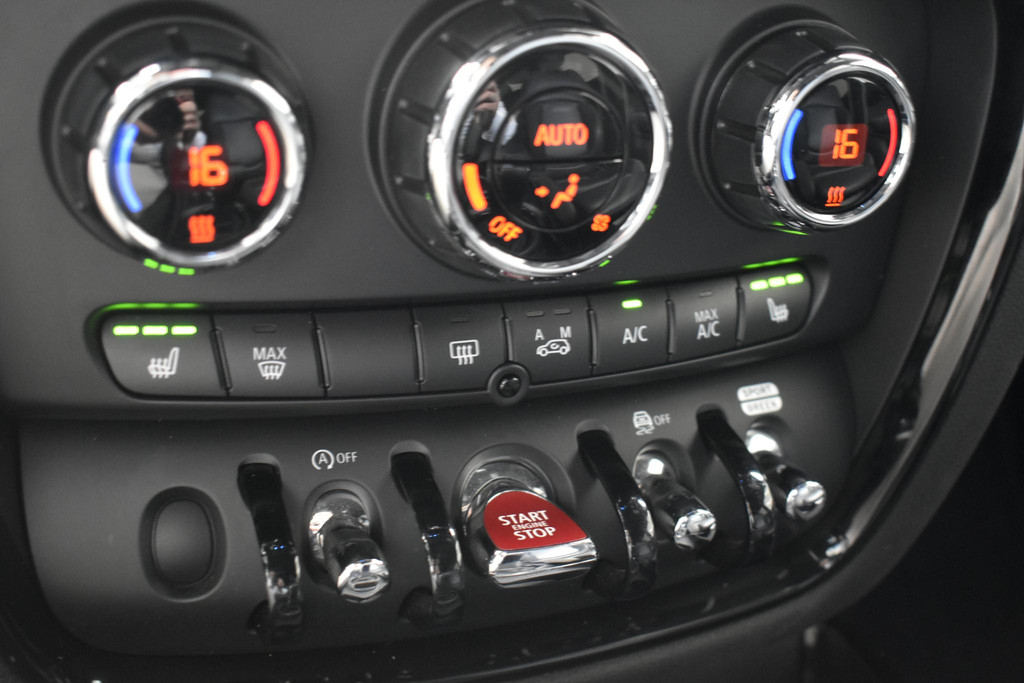 MINI Clubman (S917HZ) met abonnement