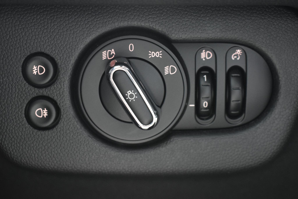 MINI Clubman (S917HZ) met abonnement