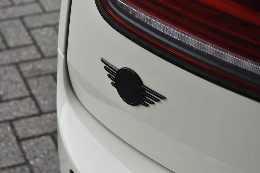 MINI Clubman (S917HZ) met abonnement