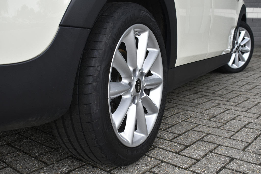 MINI Clubman (S917HZ) met abonnement