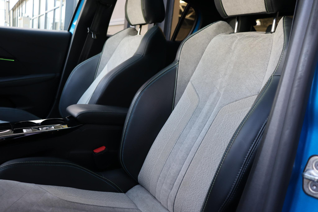 Peugeot e-208 (J044FH) met abonnement