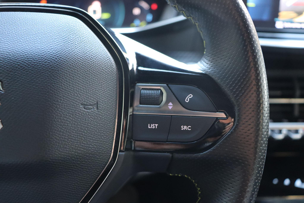 Peugeot e-208 (J044FH) met abonnement