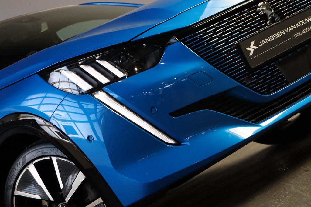 Peugeot e-208 (J044FH) met abonnement