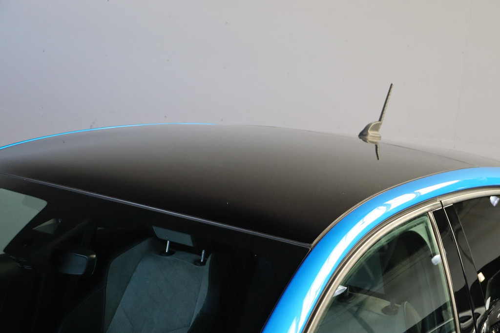 Peugeot e-208 (J044FH) met abonnement