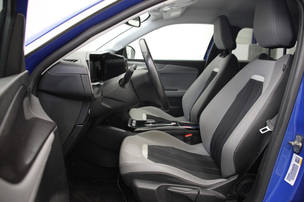 Opel Mokka-e (L007FH) met abonnement