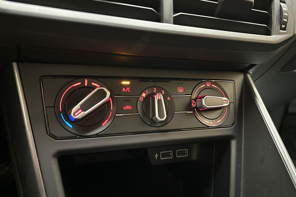 Volkswagen Polo (ZR121D) met abonnement