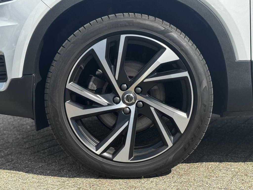 Volvo XC40 (JBN24T) met abonnement
