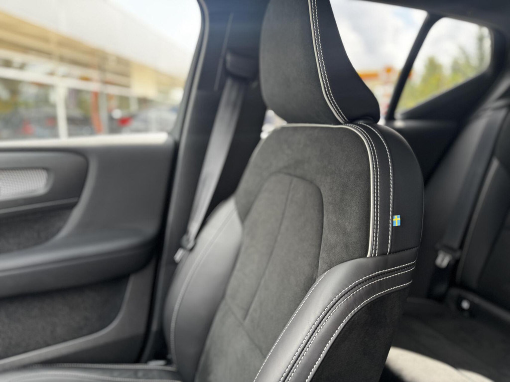 Volvo XC40 (JBN24T) met abonnement