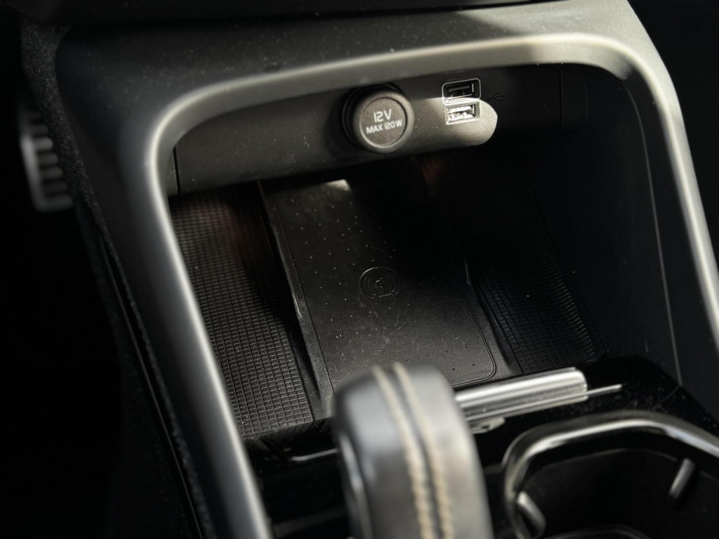 Volvo XC40 (JBN24T) met abonnement