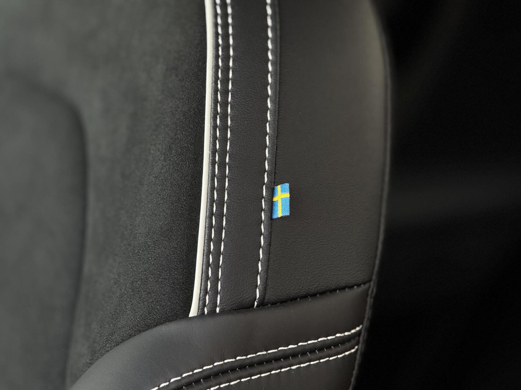 Volvo XC40 (JBN24T) met abonnement