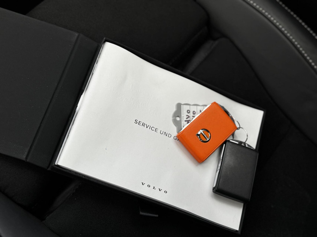 Volvo XC40 (JBN24T) met abonnement