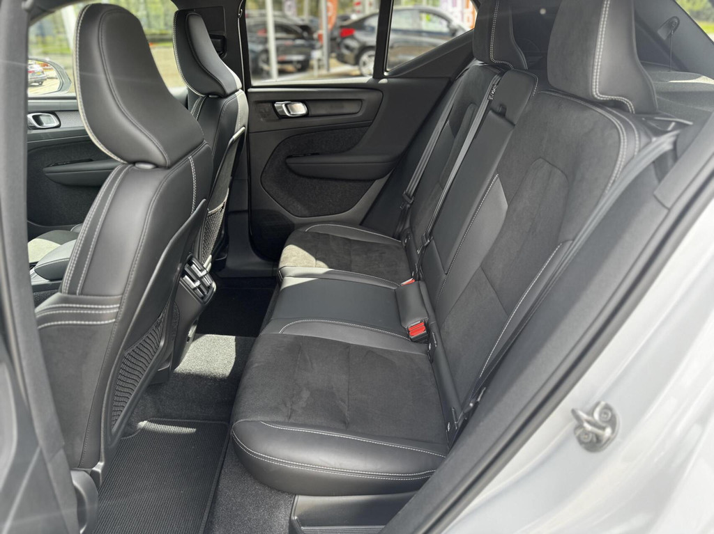 Volvo XC40 (JBN24T) met abonnement