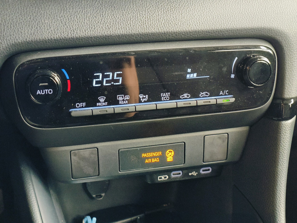 Mazda 2 (JDD14R) met abonnement